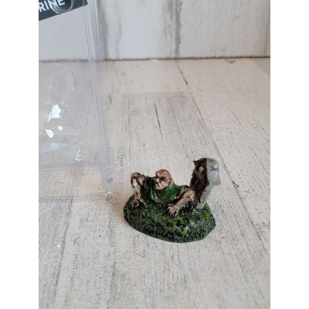 Pumpkin Hollow Zombie scary‎ Halloween Village accessory